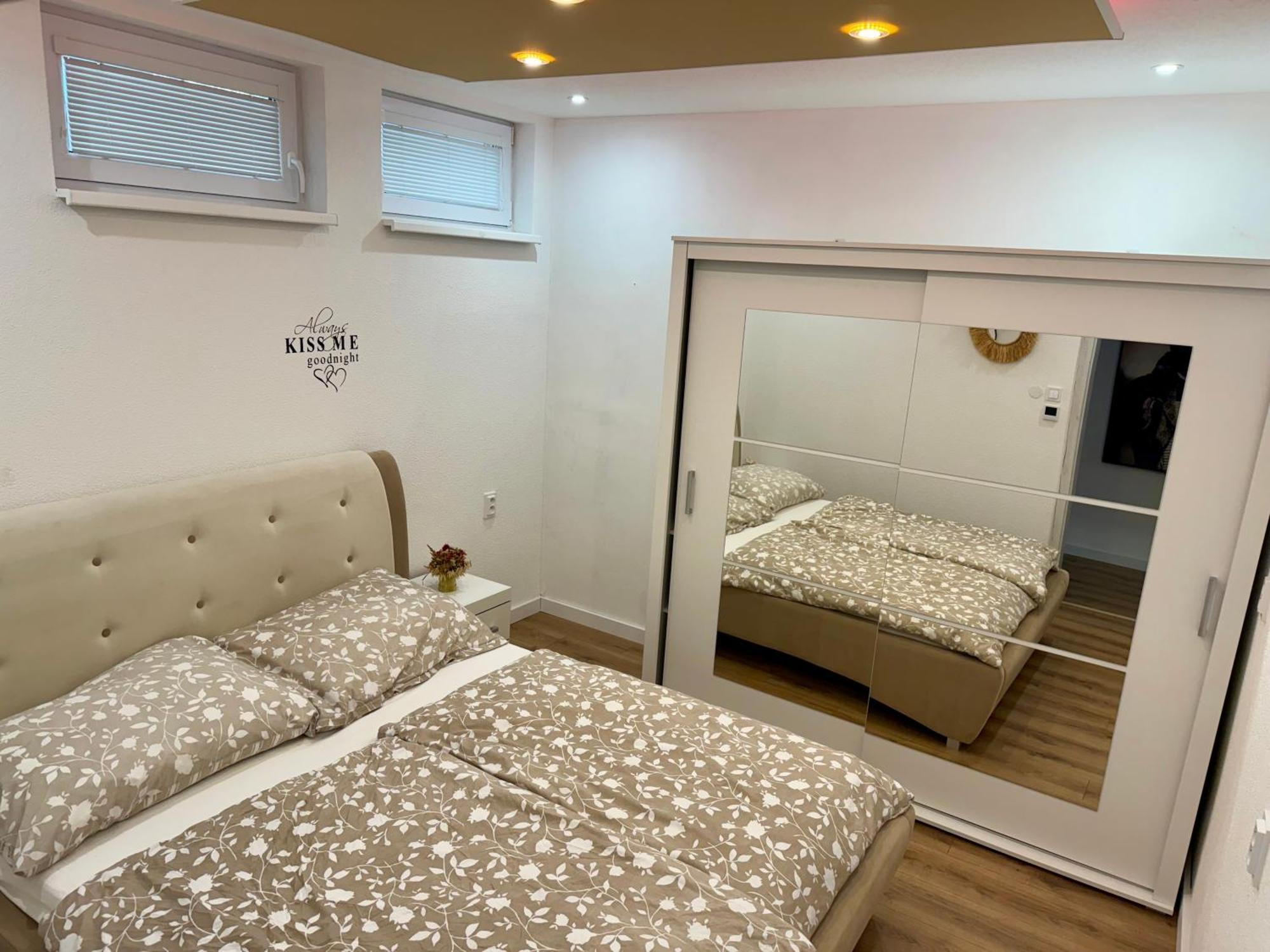 Apartmany Apollo Michalovce Ngoại thất bức ảnh
