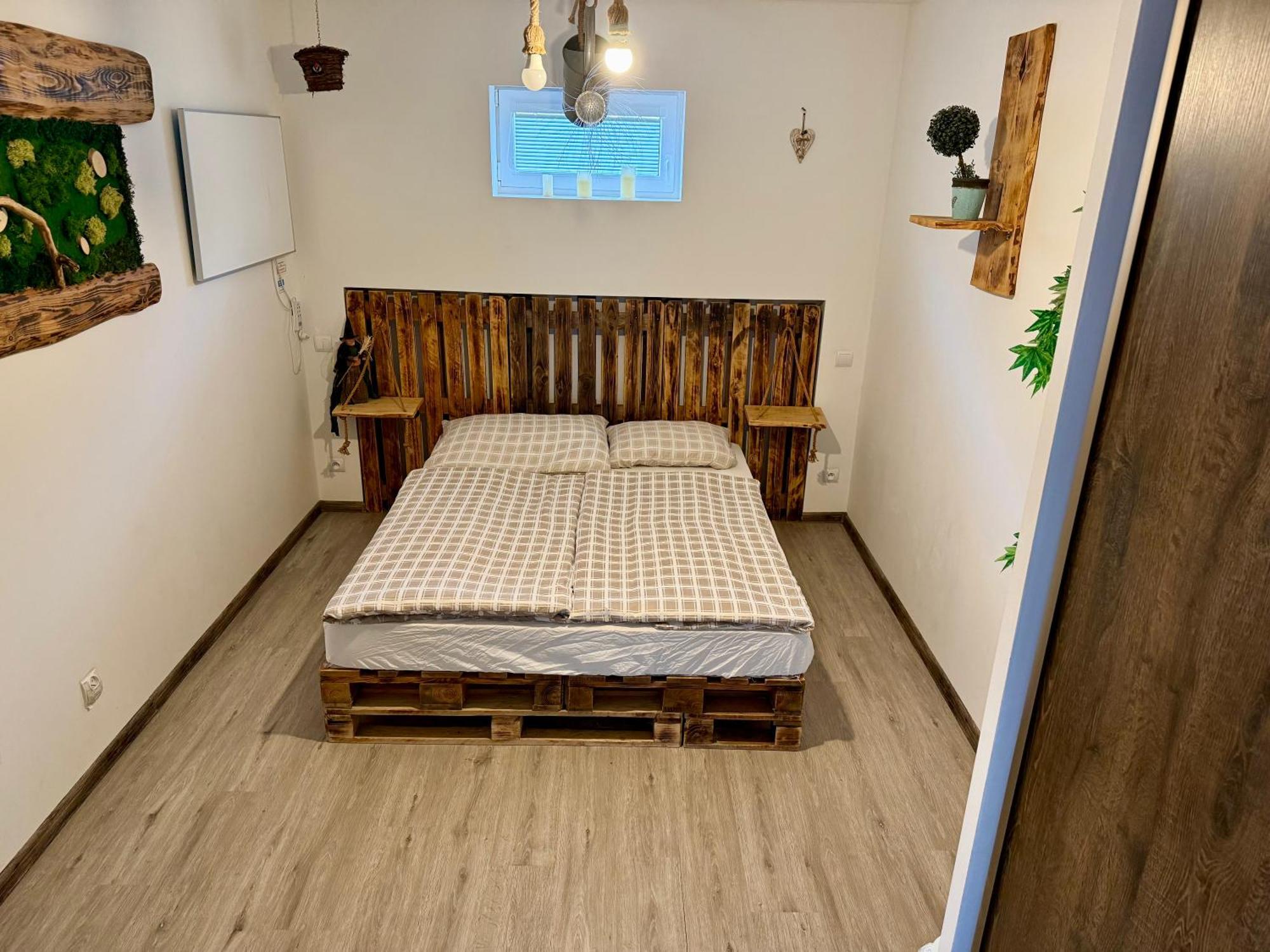 Apartmany Apollo Michalovce Ngoại thất bức ảnh