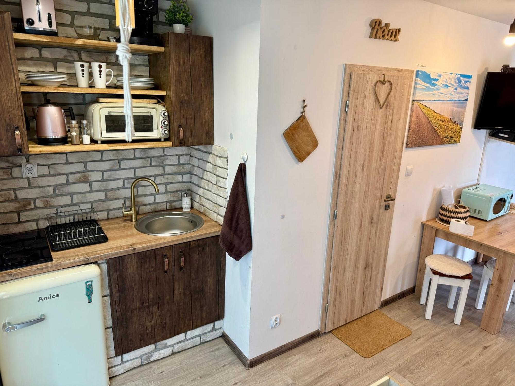 Apartmany Apollo Michalovce Ngoại thất bức ảnh